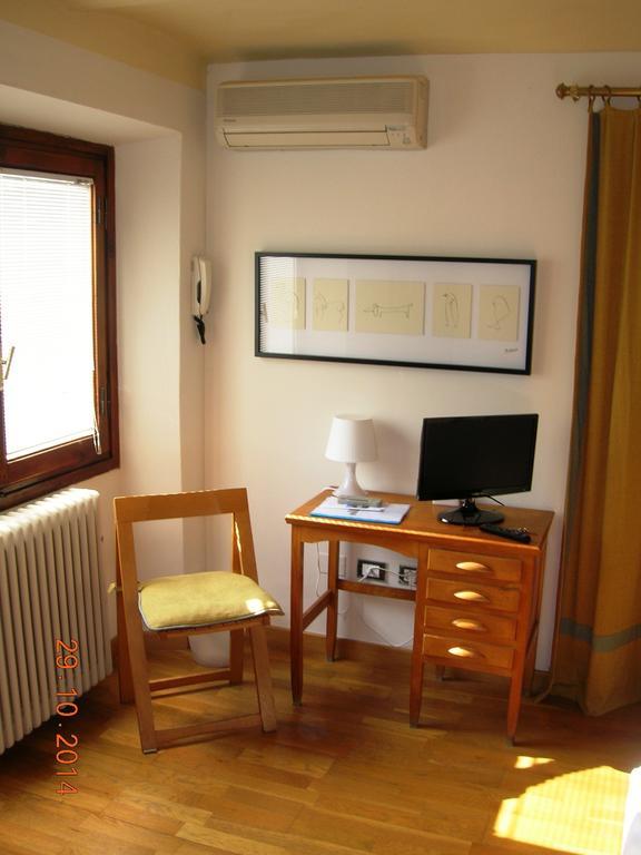 Lo Studio Terranuova Bracciolini Pokoj fotografie
